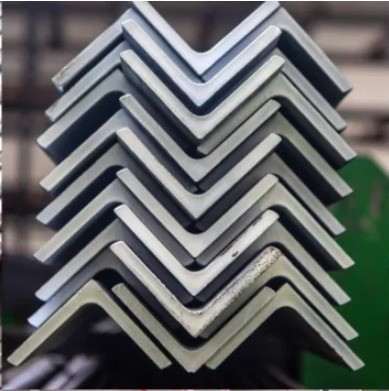 Ungleichwinkelstahl Q235 galvanisiert warmgewalzte Metallelegierungen für Ingenieurstrukturen