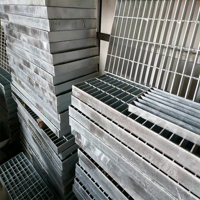 Silbergezackte Flachstange Piste Stahlbrücke Gitter Piste für industrielle Abflussabdeckung