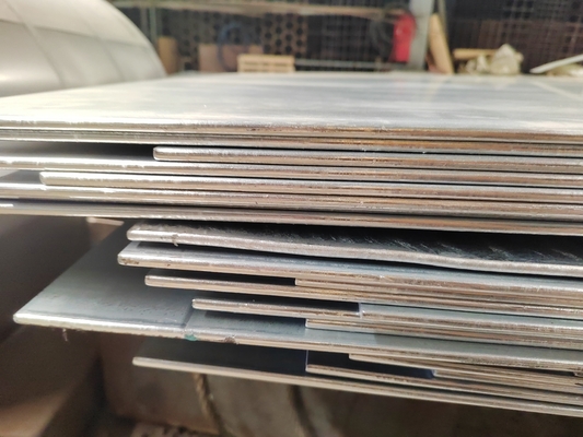 PPGI/GI/DX51 galvanisierte Warmtauchstahlspule zur Herstellung von Dächerschichten silberfarbener Farbe