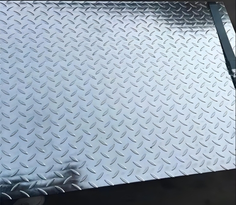 1250 mm Breite Hot Dip Galvanized Steel Muster mit Stanzverarbeitung Service