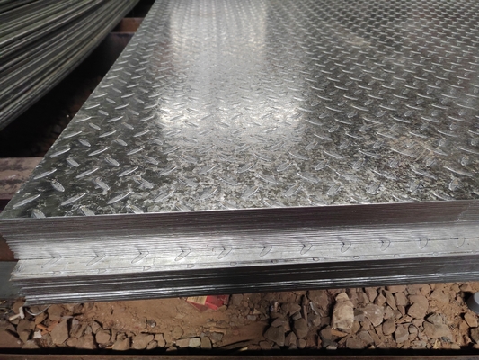 Z41-Z60 Beschichtung 13,75*1500mm Galvanisiertes Muster Stahlplatte für anpassbare Optionen